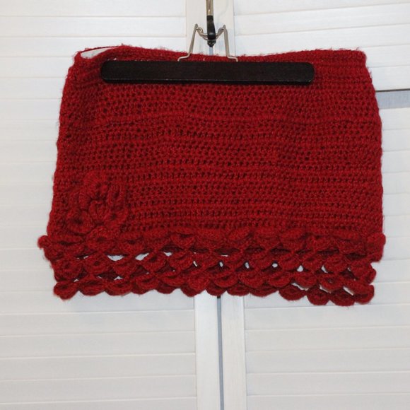 Handcrafted Crochet Mini Skirt sz S - Picture 2 of 6